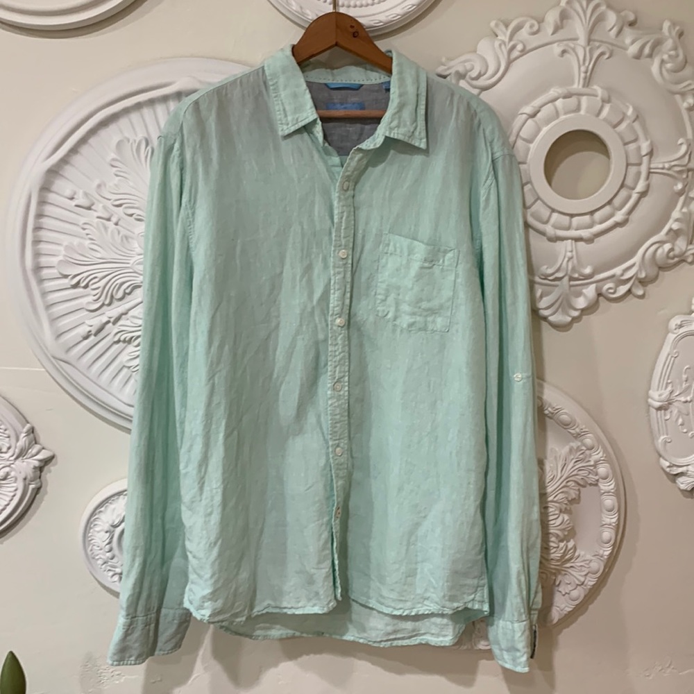 Men’s dress shirt